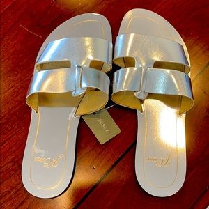 NWT J Crew Silver Slides Size 7 medium